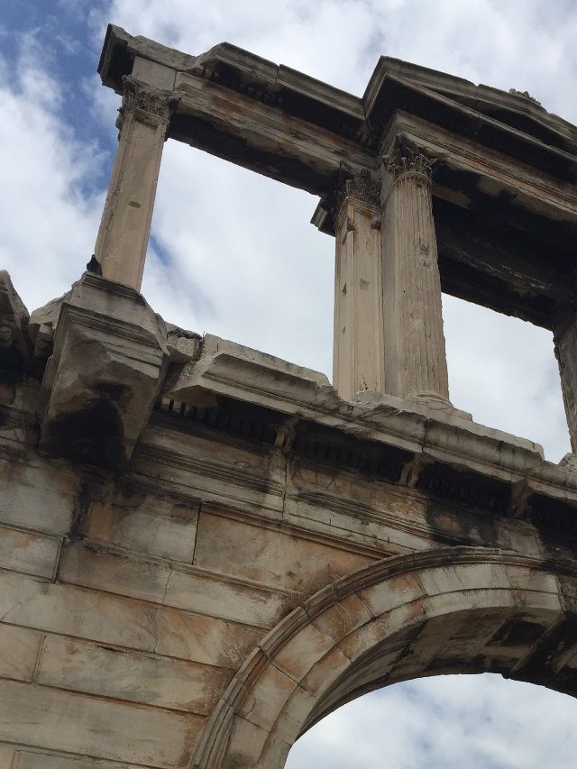 Puerta de Adriano en Atenas