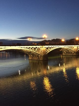 Puente Triana