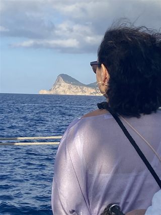 Leonor llegando a Es Vedra